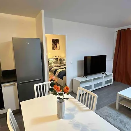 Appartement Cozy - Quartier Residentiel Melun Exterior photo